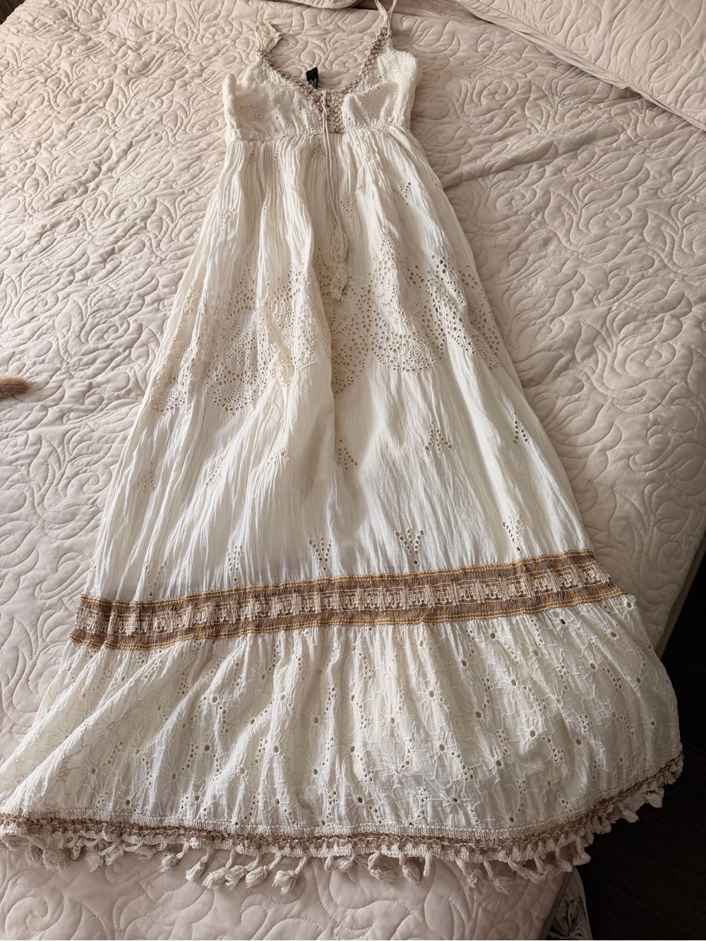 Me 2 Magic White Eyelet Embroidered Maxi Dress Small S Boho